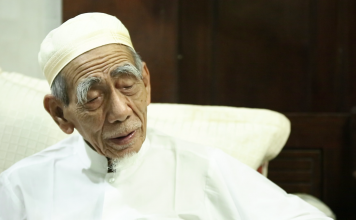 Teladan Jalan Hidup Istiqomah KH Maimun Zubair