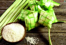 “Perang Ketupat” Tradisi Tolak Bala Dari Bangka Belitung