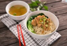 Dilempar Sebelum Disajikan, Ini Keunikan Mie Ayam Di Yogyakarta unik