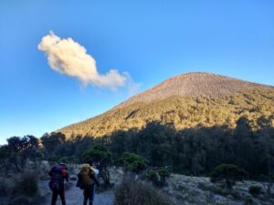 Surga Para Pendaki, Ini 5 Gunung Terindah Di Indonesia