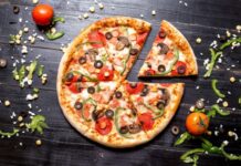 Suka Makan Pizza? Hati-Hati Ini Efek Buruknya! makan