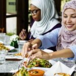 Meski Seharian Tak Makan, Ternyata Ini Manfaat Puasa! makan puasa