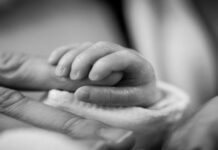 Bayi 38 Hari Di Gresik Meninggal Dunia, Diduga Kaget Dengar Petasan petasan