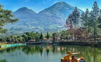 Telaga Bedakah Wonosobo: Keindahan Alam di Kaki Gunung telaga bedakah