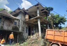 Dokter Wayan Viral Tinggal di Rumah Besar yang Tak Terurus dokter wayan