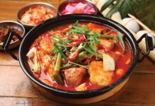 Suka Makanan Pedas? Ternyata ini Manfaatnya! makanan pedas