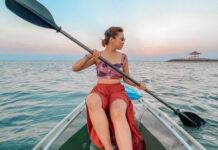 Sensasi Naik Kano Bening di Pantai Karang Sanur, Serasa Berjalan diatas Air kano bening