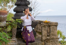 Tak Hanya Stylish, Ini Makna Sabuk Prada Yang Dikenakan Gadis Bali sabuk prada