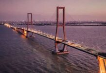 Misteri Jembatan Suramadu suramadu