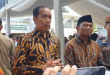 Respon Jokowi soal Risma Mundur dari Mensos