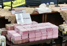 Rumah Eks Pejabat MA digeledah Kejagung,Temukan Uang Nyaris Rp 1 T