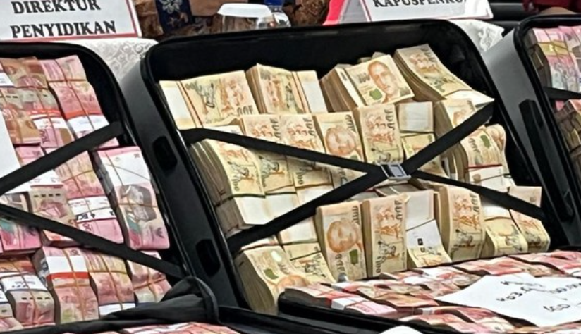 Geledah Rumah Hakim Tersangka CPO, Kejagung Temukan Rp 5,5 Miliar cpo