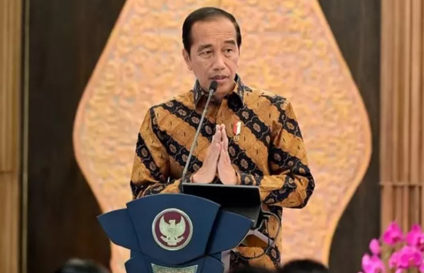 Diperiksa Bareskrim, Jokowi Sebut Sekalian Ambil Ijazah