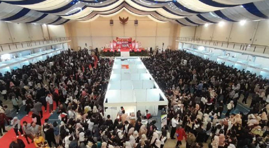 Kemnaker Bantah Job Fair Bekasi Membludak bukan Karena Sulitnya mencari Pekerjaan