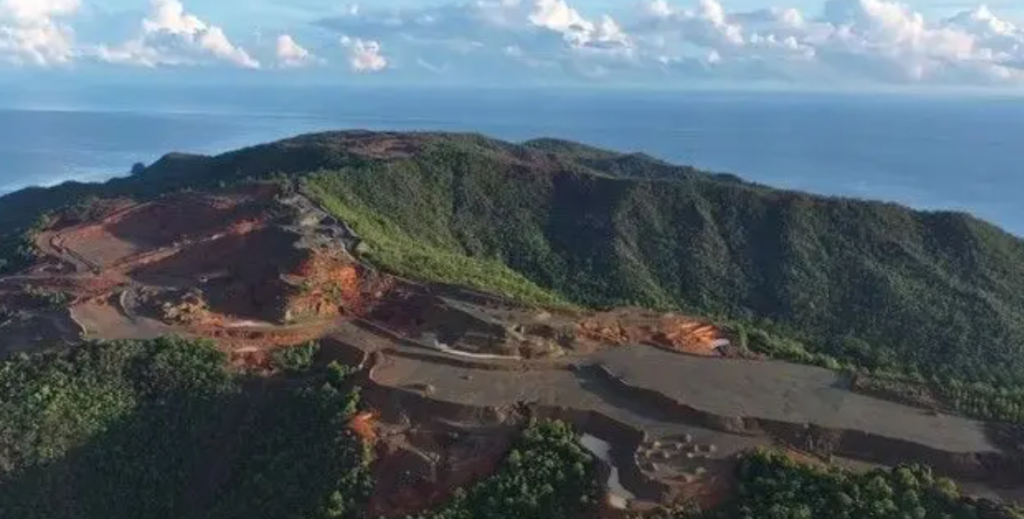 Tuai Polemik, Prabowo Cabut Izin Usaha Tambang Nikel Di Raja Ampat