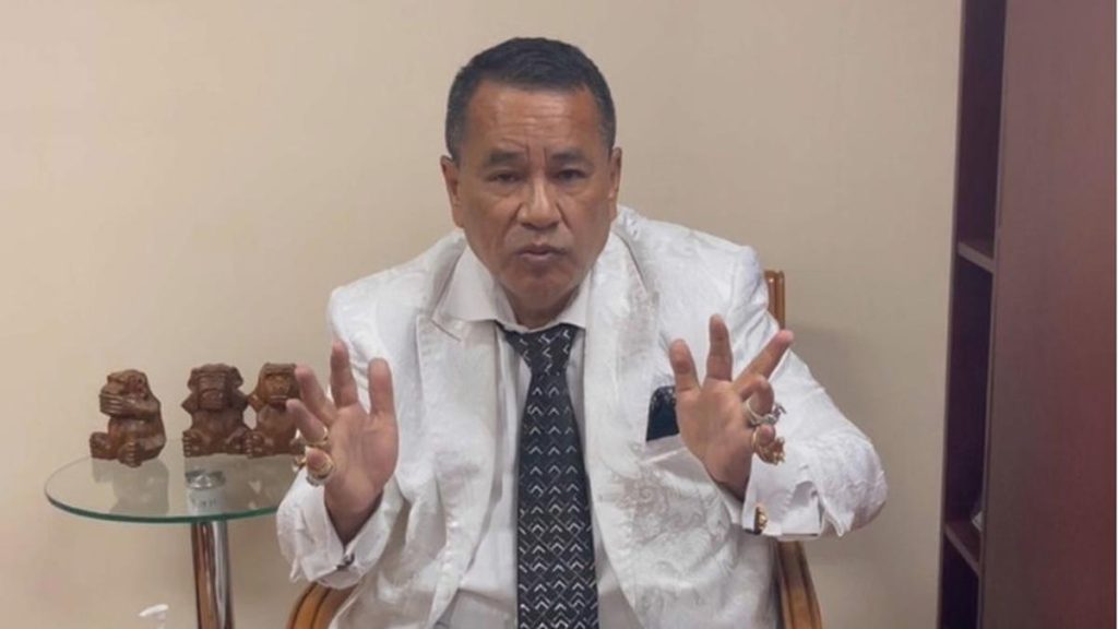 Hotman Paris Buka Suara soal Tom Lembong: Harusnya Bebas dong Hotman Paris Buka Suara soal Tom Lembong: Harusnya Bebas dong