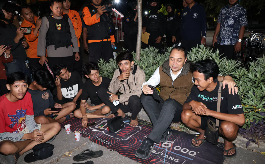 Walkot Surabaya Eri Pastikan Sweeping Sasar Pelaku Balap Liar