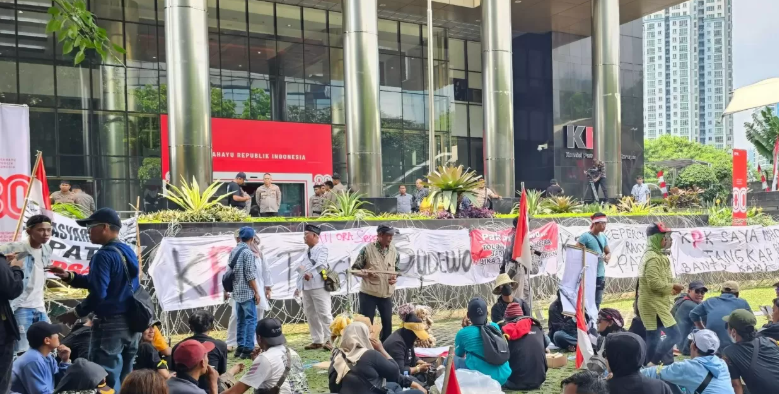 KPK Jamin akan Proses Kasus Sudewo Usai Didatangi Warga Pati KPK Jamin akan Proses Kasus Sudewo Usai Didatangi Warga Pati