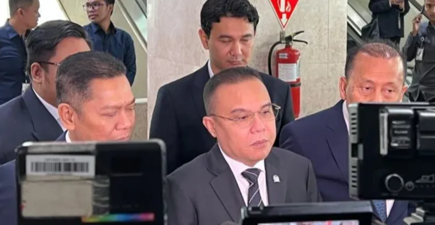 DPR RI Terima Aspirasi Mahasiswa, Dasco: Aspirasinya akan disampaikan ke Pemerintah DPR RI Terima Aspirasi Mahasiswa, Dasco: Aspirasinya akan disampaikan ke Pemerintah