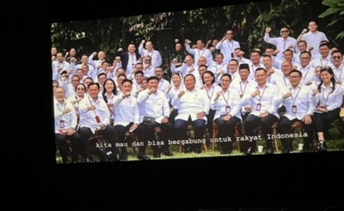 Viral Video Prabowo Tayang di Bioskop Sebelum Film Mulai, Ini Kata Istana Viral Video Prabowo Tayang di Bioskop Sebelum Film Mulai, Ini Kata Istana