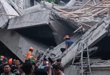 Tak Ditemukan Tanda – Tanda Kehidupan, SAR Putuskan Angkat Reruntuhan Bangungan Ponpes PAakai Alat Berat