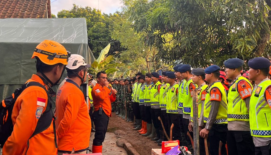 Longsor Cilacap: Korban Meninggal Dunia Bertambah jadi 13