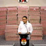 KPK Pertama Kali Pajang Uang Hasil Rampasan Rp 300 M Home