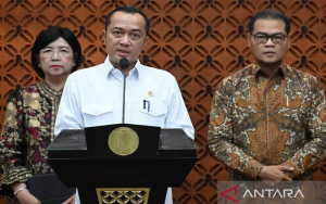 KPK Buka Peluang Periksa Perry Warjiyo Terkait Kasus CSR BI KPK Buka Peluang Periksa Perry Warjiyo Terkait Kasus CSR BI