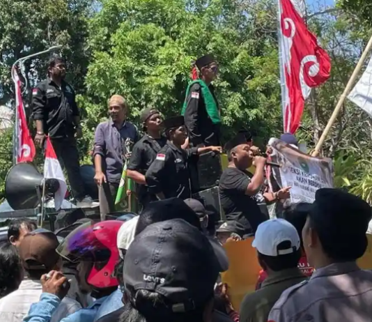 Paguyuban Jukir Surabaya Demo Soal Parkir Digital, Dishub Sebut Proses Transparansi Home