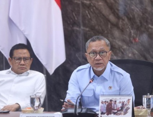 Buntut Keracunan, Zulkifli Hasan Sebut Kepala SPPG Kalitengah Sidoarjo Ditindak Tegas Home
